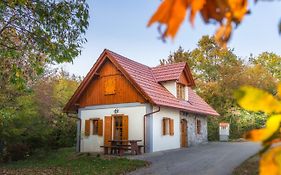 Vineyard Cottage Vina In Medu