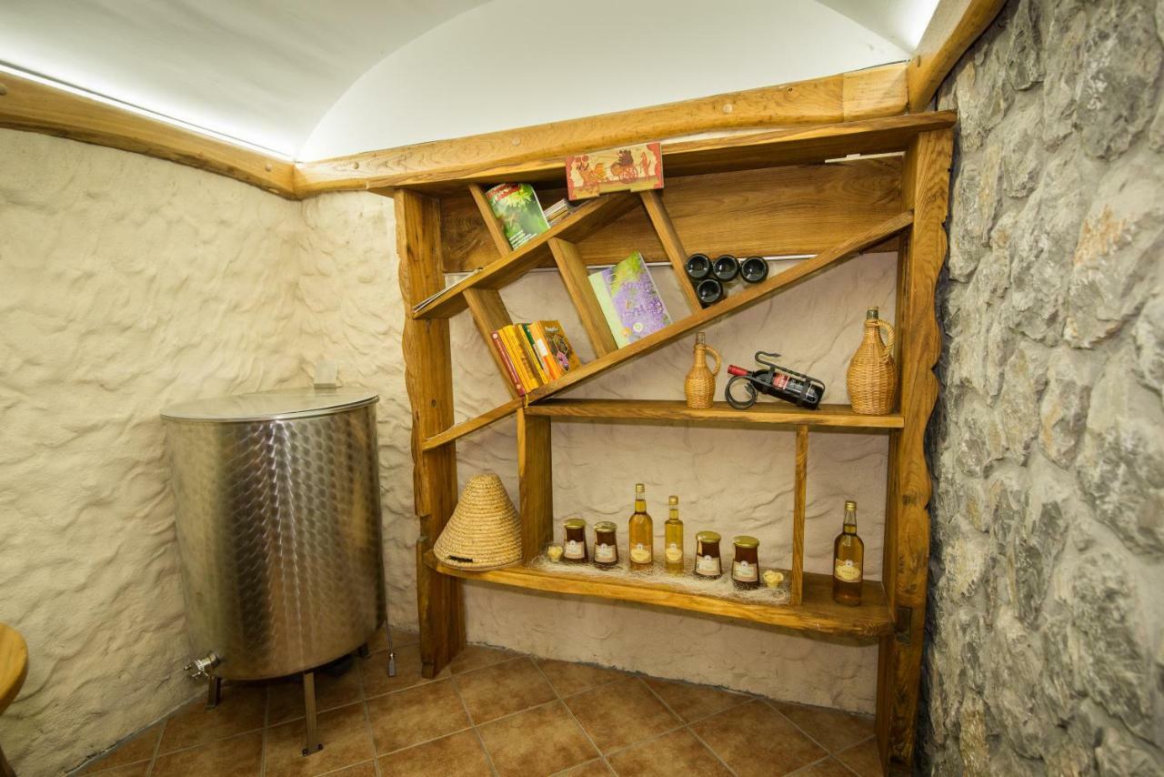 Vineyard Cottage Vina In Medu Trebelno Kültér fotó
