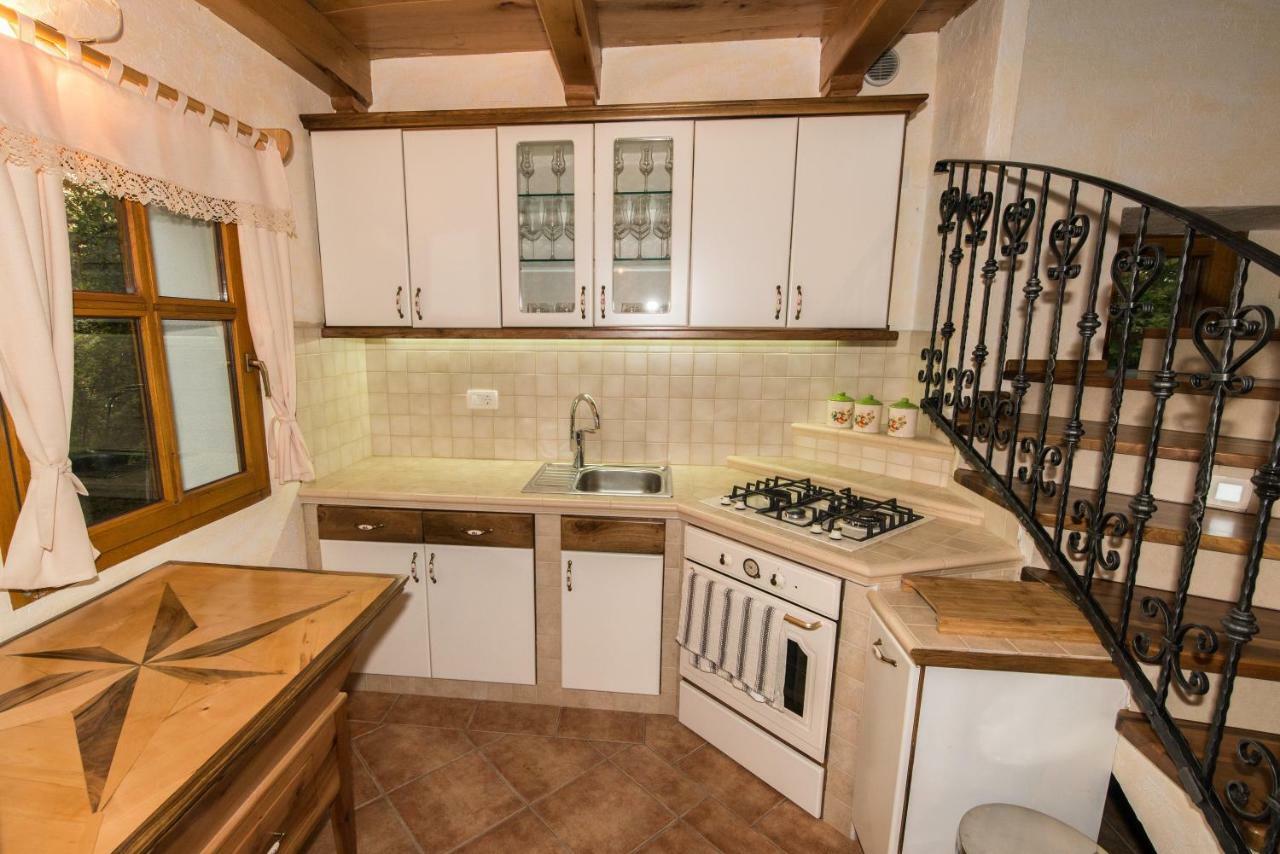 Vineyard Cottage Vina In Medu Trebelno Kültér fotó