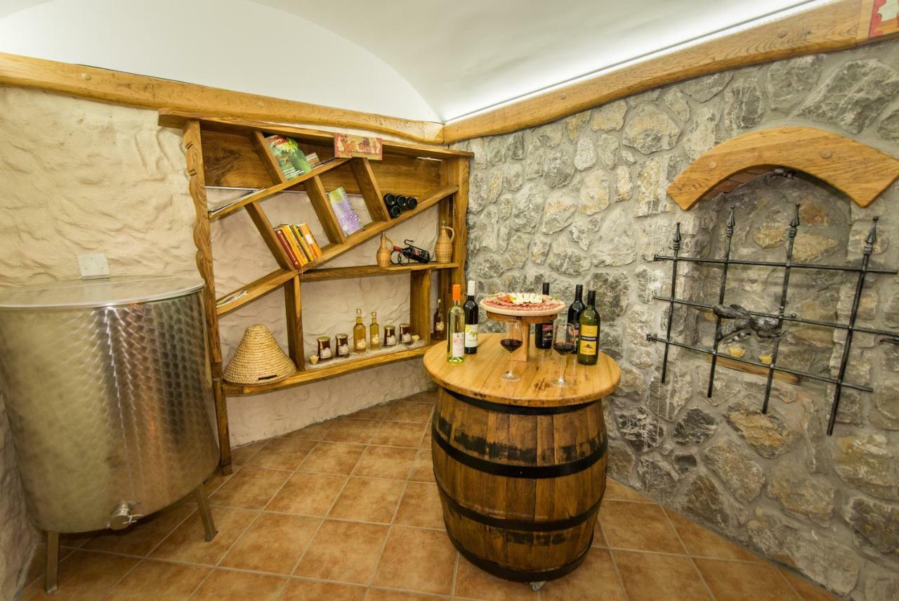 Vineyard Cottage Vina In Medu Trebelno Kültér fotó